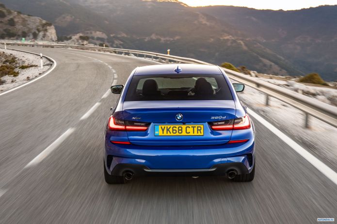 2019 BMW 320d M Sport xDrive UK version - фотография 23 из 40 2019 BMW 320d M Sport xDrive UK version - фотография 23 из 40