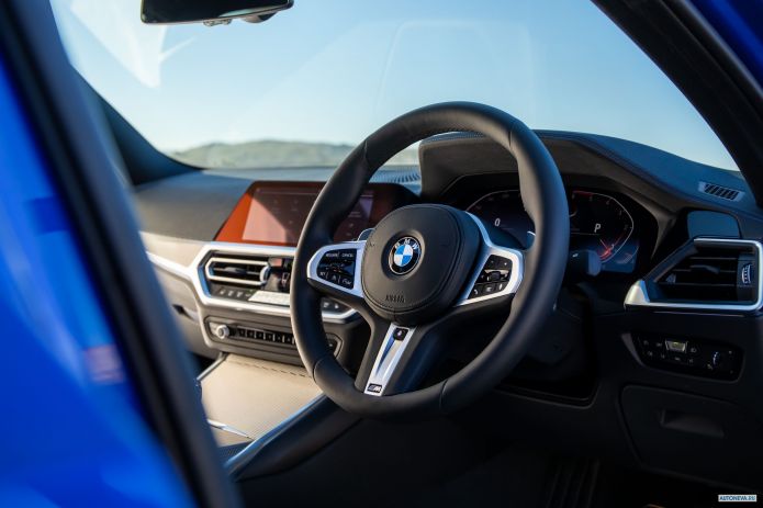 2019 BMW 320d M Sport xDrive UK version - фотография 29 из 40 2019 BMW 320d M Sport xDrive UK version - фотография 29 из 40
