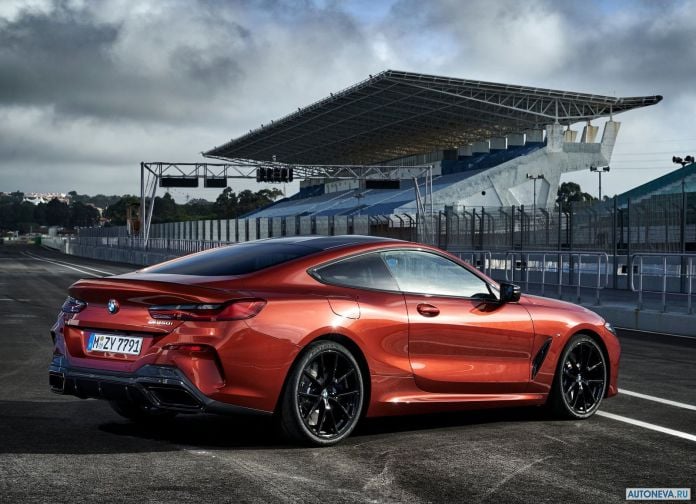 2019 BMW 8-series Coupe - фотография 105 из 240