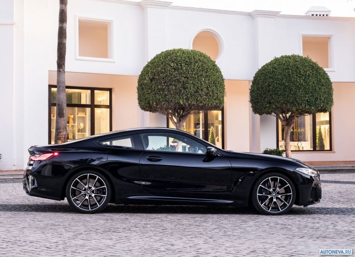 2019 BMW 8-series Coupe UK-version - фотография 20 из 70