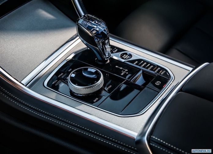 2019 BMW 8-series Coupe UK-version - фотография 62 из 70 2019 BMW 8-series Coupe UK-version - фотография 62 из 70