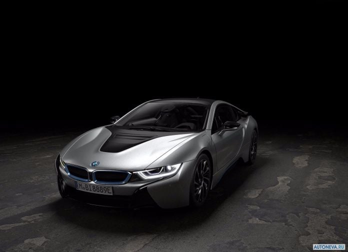 2019 BMW i8 Coupe - фотография 6 из 25