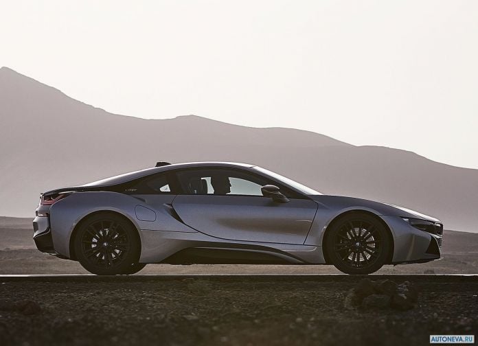 2019 BMW i8 Coupe - фотография 8 из 25 2019 BMW i8 Coupe - фотография 8 из 25