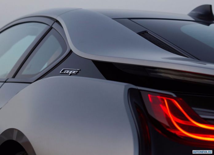 2019 BMW i8 Coupe - фотография 22 из 25 2019 BMW i8 Coupe - фотография 22 из 25