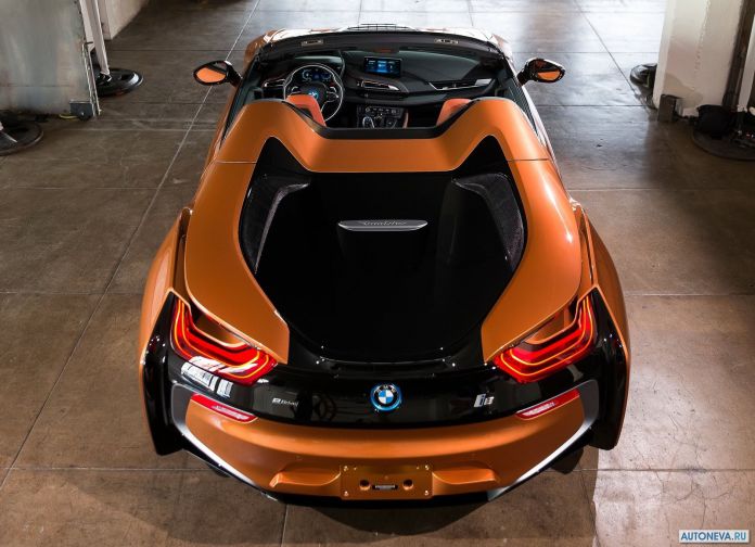 2019 BMW i8 Roadster - фотография 114 из 214