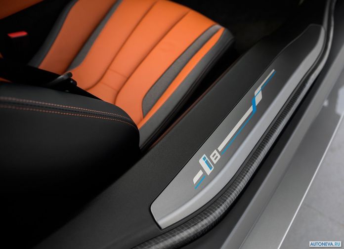 2019 BMW i8 Roadster - фотография 168 из 214