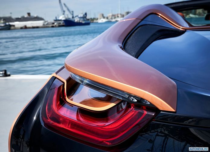 2019 BMW i8 Roadster - фотография 180 из 214