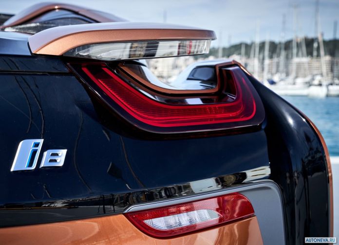 2019 BMW i8 Roadster - фотография 182 из 214 2019 BMW i8 Roadster - фотография 182 из 214