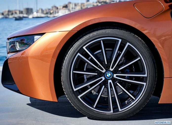 2019 BMW i8 Roadster - фотография 192 из 214 2019 BMW i8 Roadster - фотография 192 из 214
