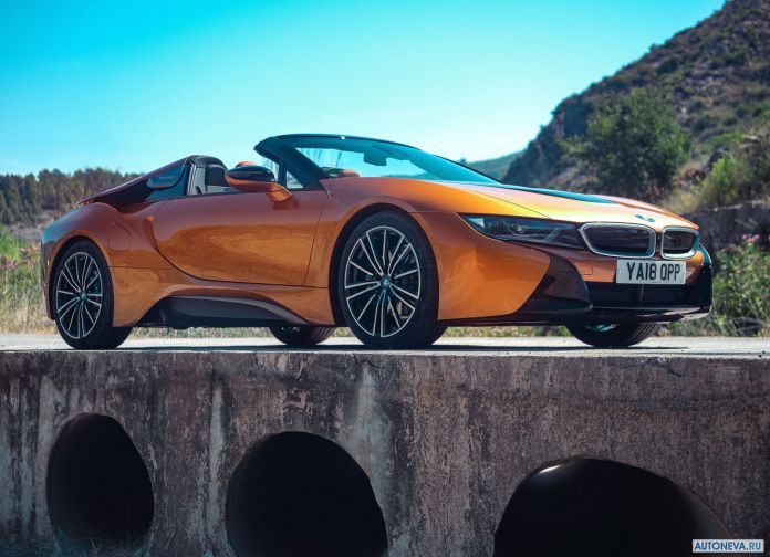 2019 BMW i8 Roadster UK version - фотография 2 из 60 2019 BMW i8 Roadster UK version - фотография 2 из 60