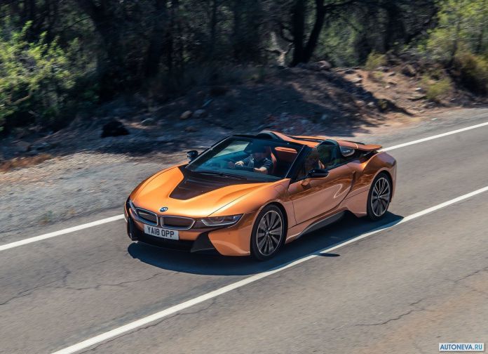 2019 BMW i8 Roadster UK version - фотография 12 из 60 2019 BMW i8 Roadster UK version - фотография 12 из 60