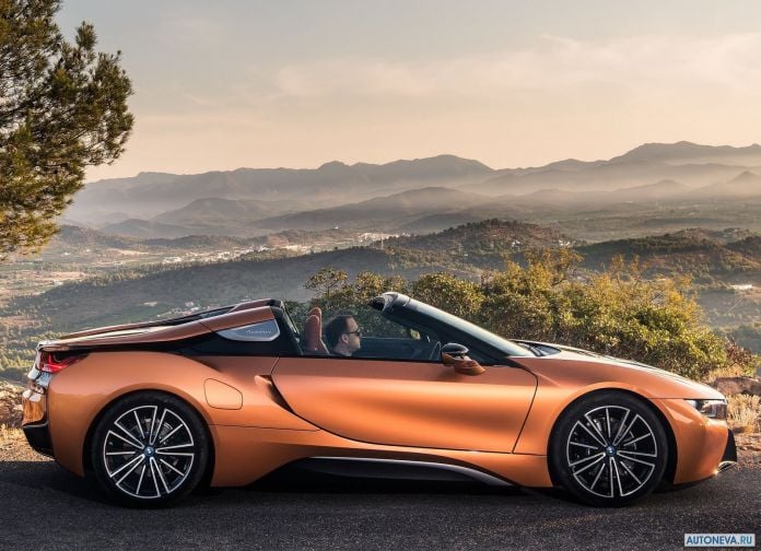 2019 BMW i8 Roadster UK version - фотография 19 из 60 2019 BMW i8 Roadster UK version - фотография 19 из 60