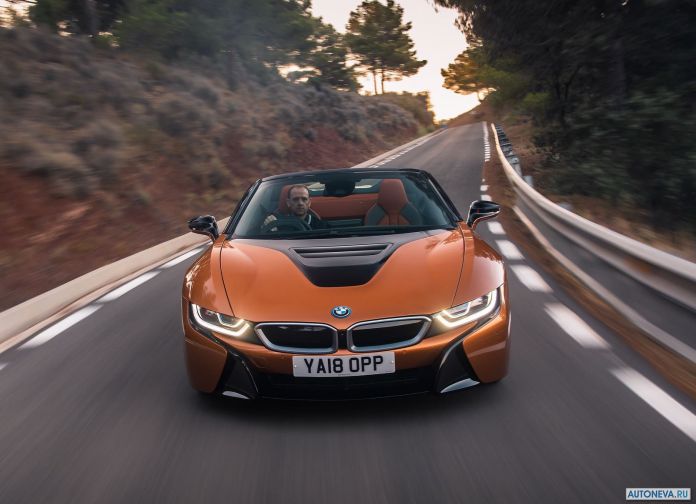 2019 BMW i8 Roadster UK version - фотография 32 из 60 2019 BMW i8 Roadster UK version - фотография 32 из 60