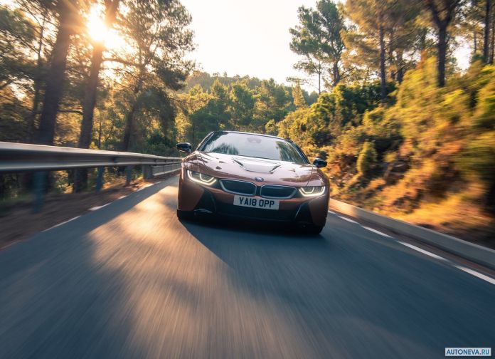 2019 BMW i8 Roadster UK version - фотография 37 из 60 2019 BMW i8 Roadster UK version - фотография 37 из 60