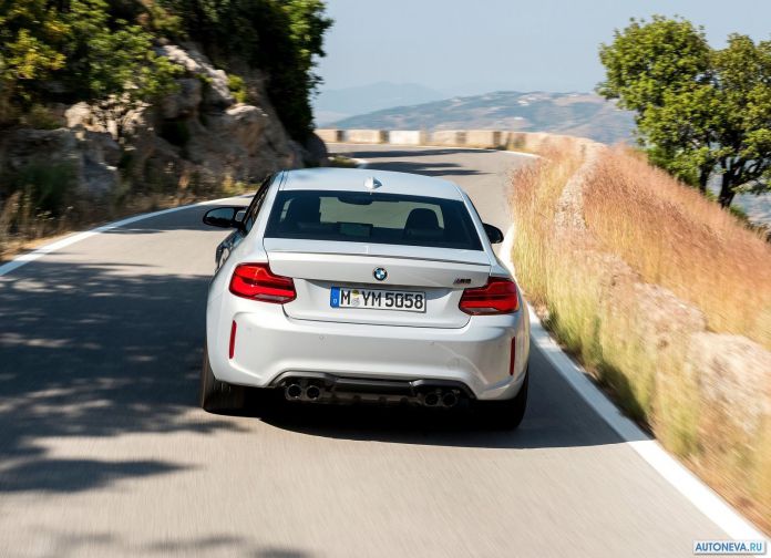 2019 BMW M2 Competition - фотография 107 из 154