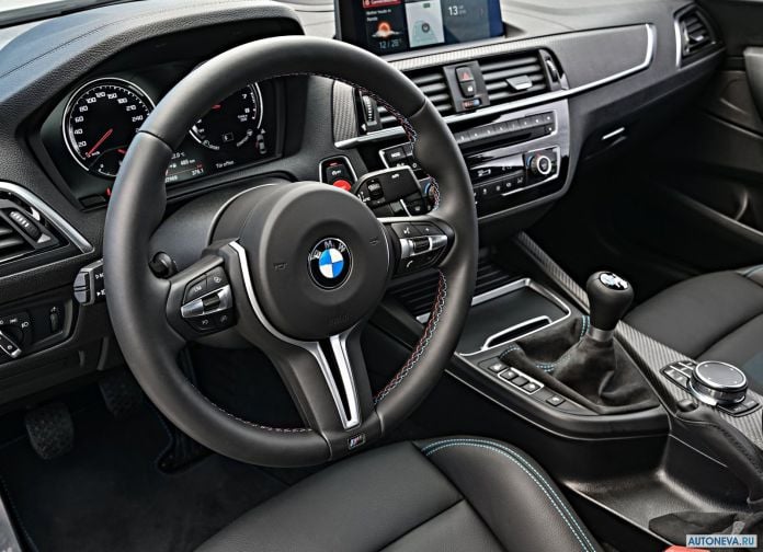 2019 BMW M2 Competition - фотография 119 из 154