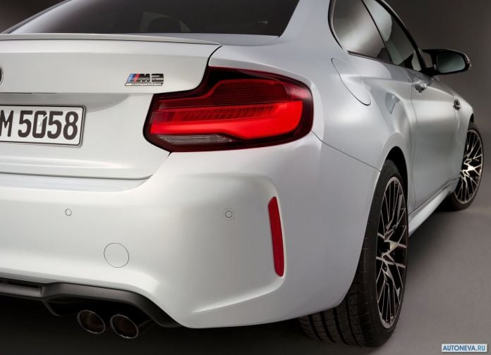 2019 BMW M2 Competition - фотография 134 из 154