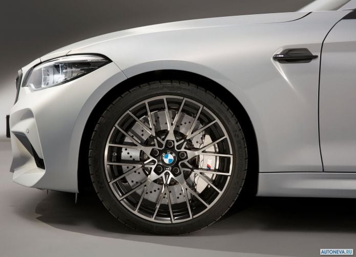 2019 BMW M2 Competition - фотография 141 из 154 2019 BMW M2 Competition - фотография 141 из 154