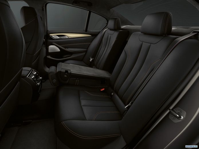 2019 BMW M5 Edition 35 - фотография 9 из 14