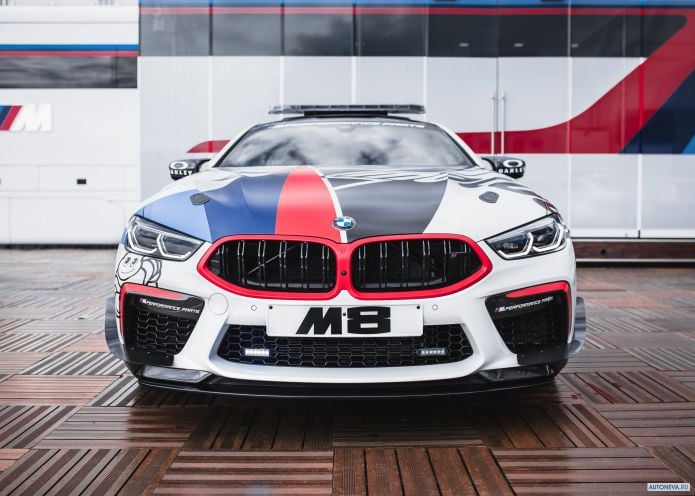 2019 BMW M8 MotoGP Safety Car - фотография 1 из 19 2019 BMW M8 MotoGP Safety Car - фотография 1 из 19