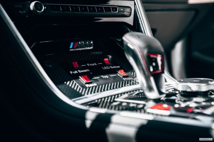 2019 BMW M8 MotoGP Safety Car - фотография 11 из 19 2019 BMW M8 MotoGP Safety Car - фотография 11 из 19