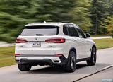bmw_2019_x5_123.jpg
