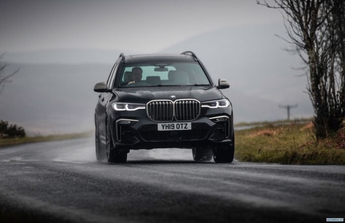 2019 BMW X7 M50d UK - фотография 2 из 36 2019 BMW X7 M50d UK - фотография 2 из 36