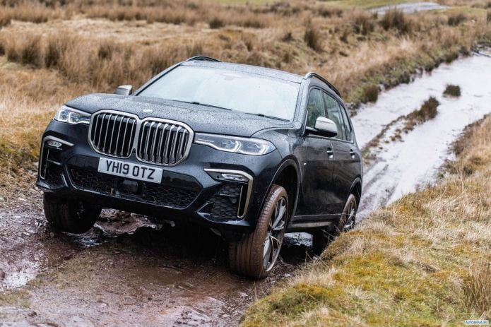 2019 BMW X7 M50d UK - фотография 4 из 36