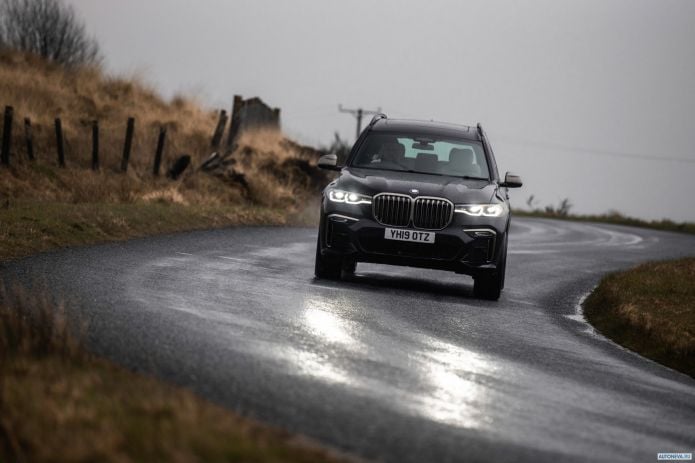 2019 BMW X7 M50d UK - фотография 6 из 36 2019 BMW X7 M50d UK - фотография 6 из 36