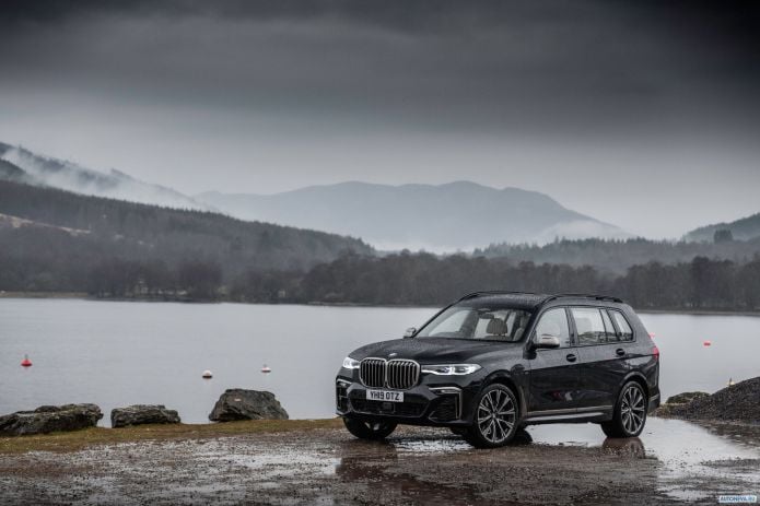 2019 BMW X7 M50d UK - фотография 11 из 36