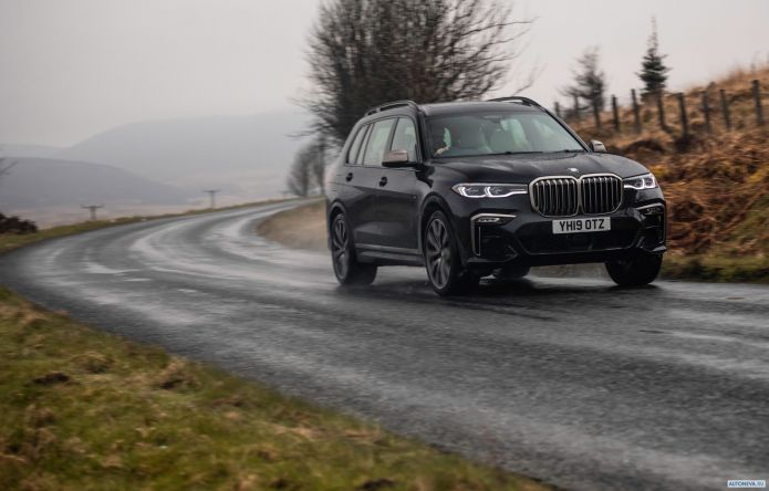 2019 BMW X7 M50d UK - фотография 12 из 36 2019 BMW X7 M50d UK - фотография 12 из 36
