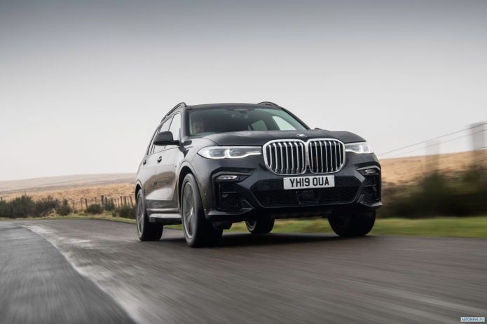 2019 BMW X7 xDrive30d M Sport UK - фотография 2 из 40