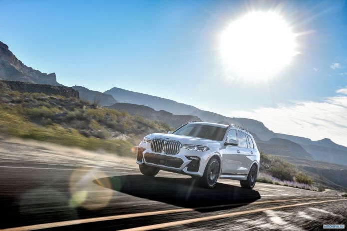2019 BMW X7 xDrive50i M Sport - фотография 10 из 40