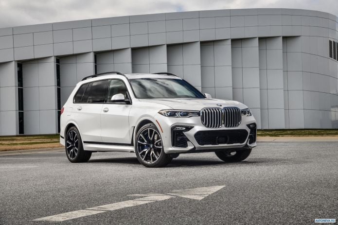 2019 BMW X7 xDrive50i M Sport - фотография 14 из 40