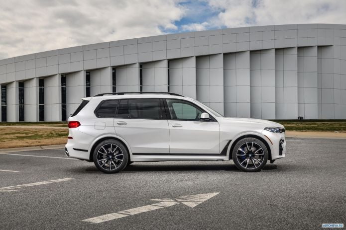 2019 BMW X7 xDrive50i M Sport - фотография 22 из 40