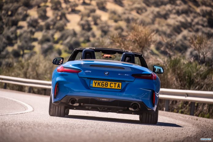 2019 BMW Z4 sDrive20i M Sport UK version - фотография 26 из 40 2019 BMW Z4 sDrive20i M Sport UK version - фотография 26 из 40