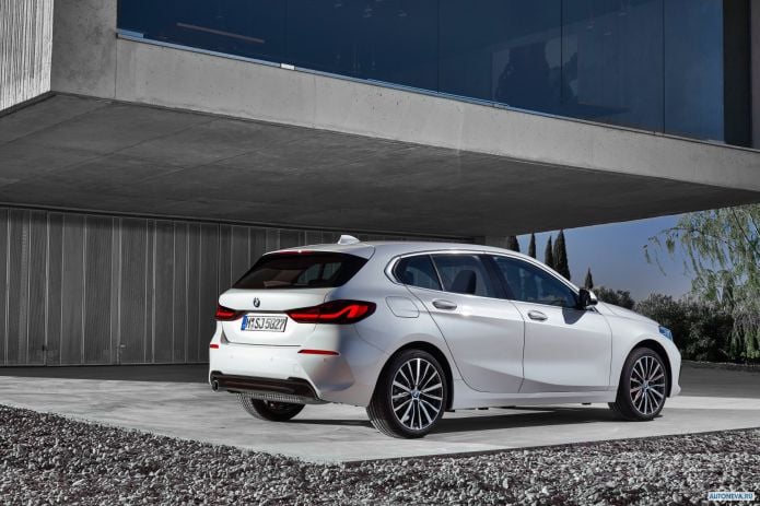 2020 BMW 1-series 118i Sportline - фотография 21 из 40 2020 BMW 1-series 118i Sportline - фотография 21 из 40