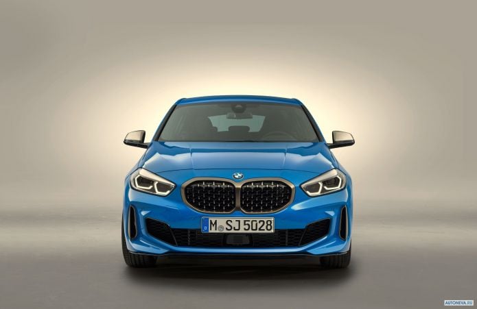 2020 BMW 1-series M135i xDrive - фотография 7 из 40