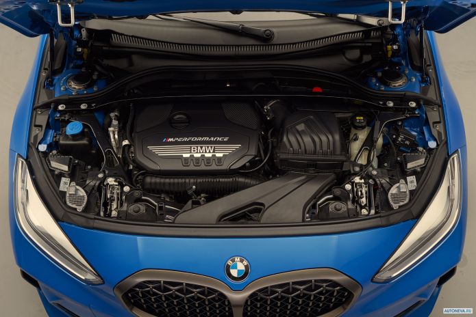 2020 BMW 1-series M135i xDrive - фотография 38 из 40 2020 BMW 1-series M135i xDrive - фотография 38 из 40
