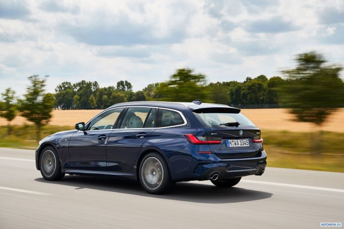 2020 BMW 3-series Touring 330d xDrive M Sport - фотография 6 из 35