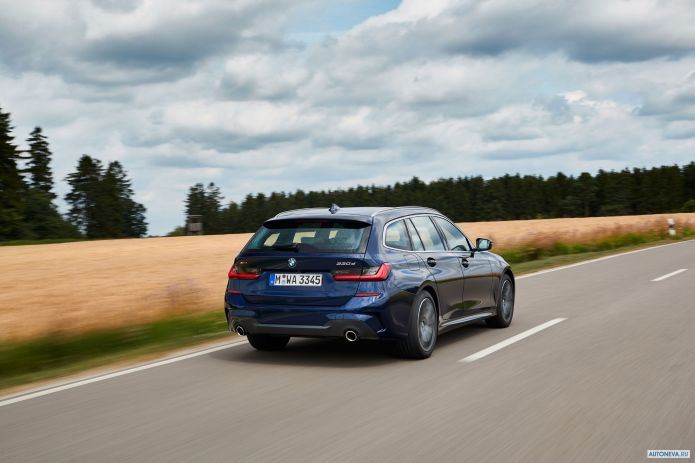 2020 BMW 3-series Touring 330d xDrive M Sport - фотография 14 из 35