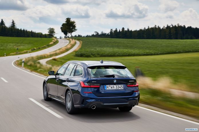 2020 BMW 3-series Touring 330d xDrive M Sport - фотография 17 из 35