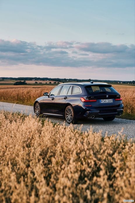 2020 BMW 3-series Touring 330d xDrive M Sport - фотография 19 из 35 2020 BMW 3-series Touring 330d xDrive M Sport - фотография 19 из 35