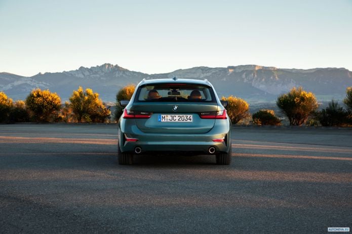 2020 BMW 3-series Touring 330d xDrive Luxury Line - фотография 31 из 36 2020 BMW 3-series Touring 330d xDrive Luxury Line - фотография 31 из 36