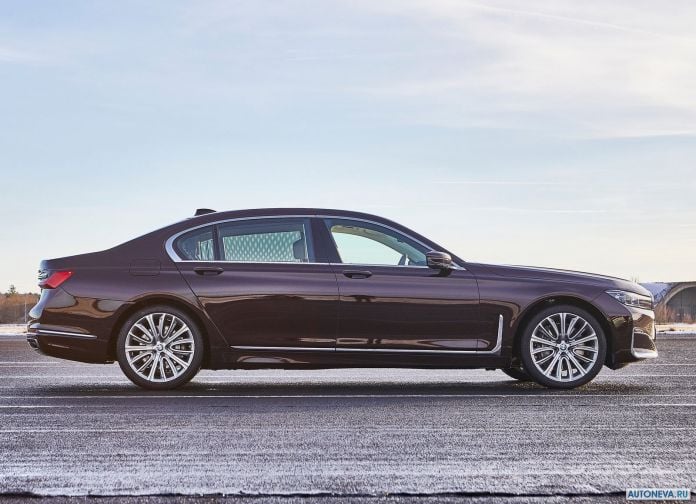 2020 BMW 745Le - фотография 10 из 20 2020 BMW 745Le - фотография 10 из 20