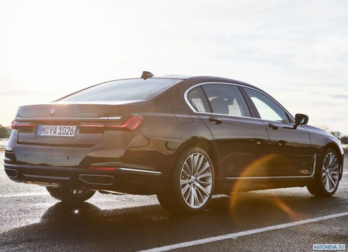 2020 BMW 745Le - фотография 12 из 20 2020 BMW 745Le - фотография 12 из 20
