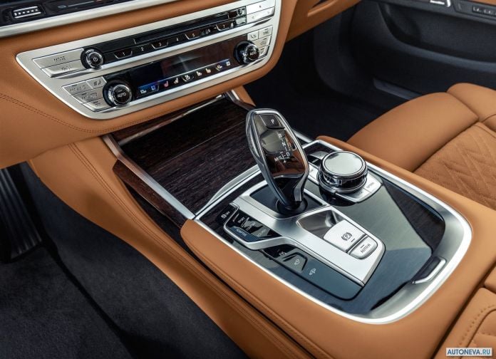 2020 BMW 7-series - фотография 37 из 76