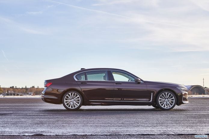 2020 BMW 7-series Le - фотография 11 из 14 2020 BMW 7-series Le - фотография 11 из 14
