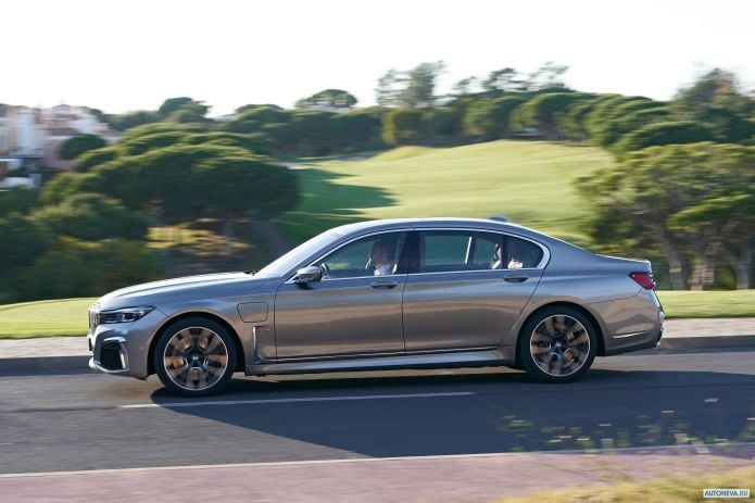 2020 BMW 7-series Le xDrive M Sport - фотография 13 из 40 2020 BMW 7-series Le xDrive M Sport - фотография 13 из 40