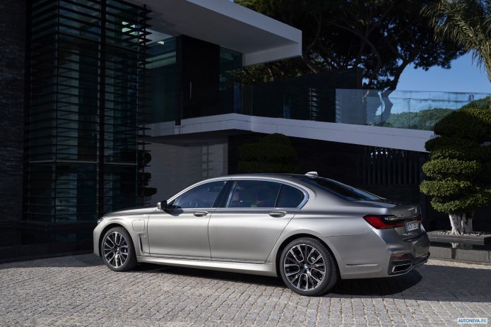 2020 BMW 7-series Le xDrive M Sport - фотография 17 из 40 2020 BMW 7-series Le xDrive M Sport - фотография 17 из 40